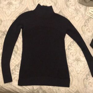 Lulu lemon mock neck sweater